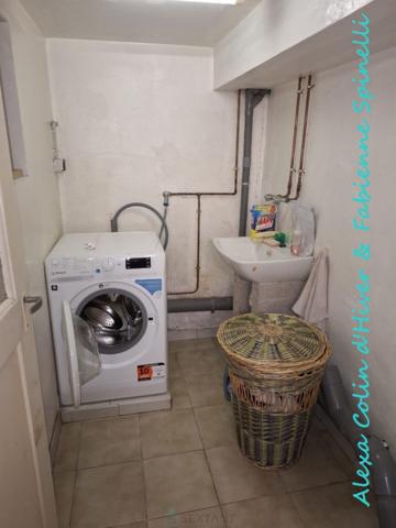 Maison sur sous sol total, proche toutes commodités