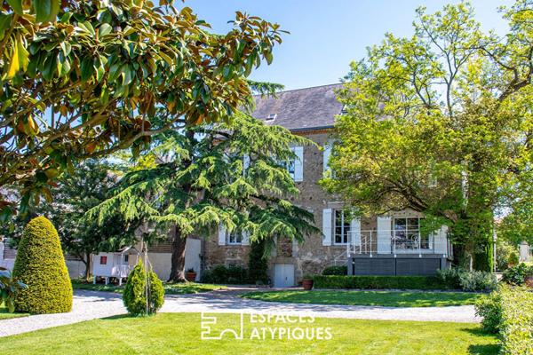 Demeure de caractère et son jardin à la française