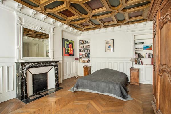A vendre Paris 3 Appartement étage élevé 3 chambres 131 m ²