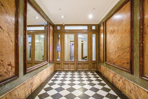 A vendre Paris 3 Appartement étage élevé 3 chambres 131 m ²