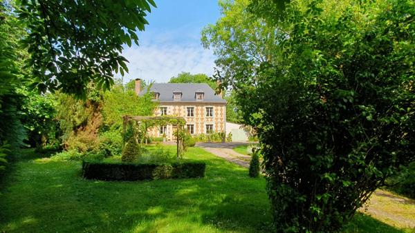 Belle maison de Maître, 5-6 chambres, 1Ha de terrain