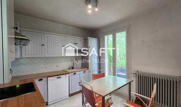 Maison T4 au calme et à deux pas du bourg. Terrasse, piscine, barbecue et parc arboré — le plein air à domicile