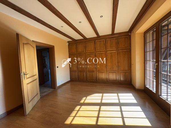 Maison 6 pièce(s) 4 chambre(s) 175 m²