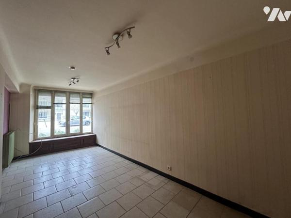 Montélimar, maison de ville 88m2 hab , avec cour privative.