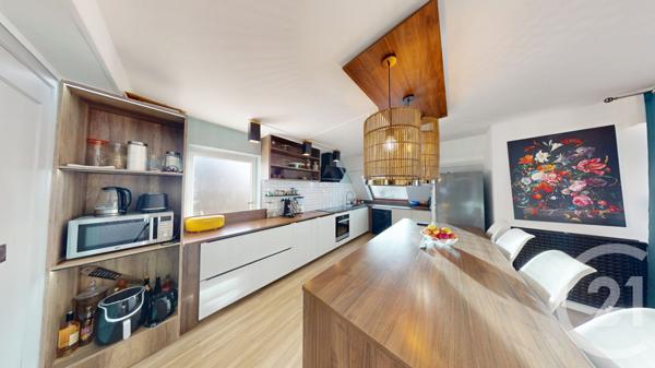 Maison à vendre  6 pièces - 217,79 m2 RODEZ - 12