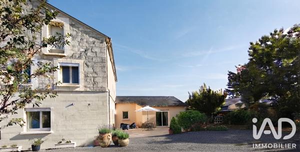 Maison à vendre 8 pièces 225 m² Bellevigne-les-Châteaux