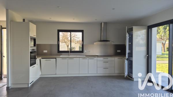 Location maison 5 pièces 96 m² Pineuilh