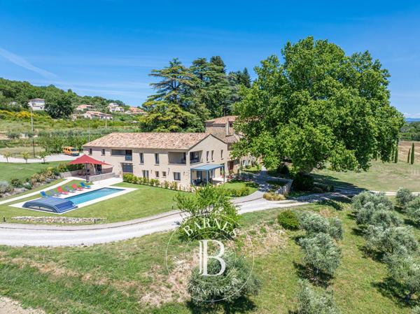 Manosque, Bastide  850 m² à vendre