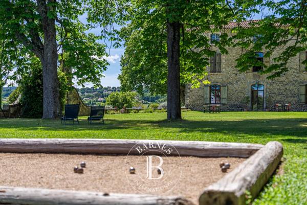 Manosque, Bastide  850 m² à vendre