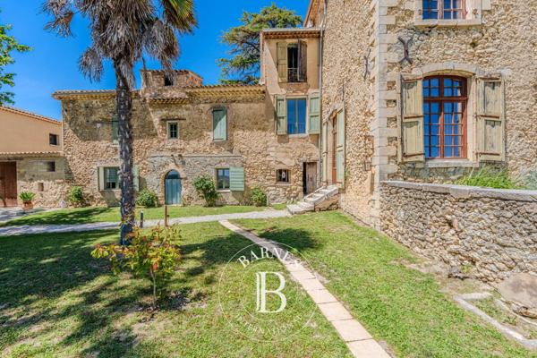 Manosque, Bastide  850 m² à vendre