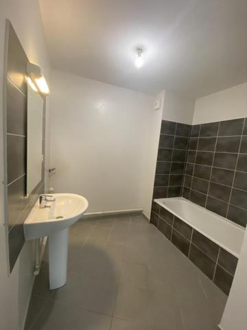 VERNOSC-LES-ANNONAY - T4 - 84.80 M2