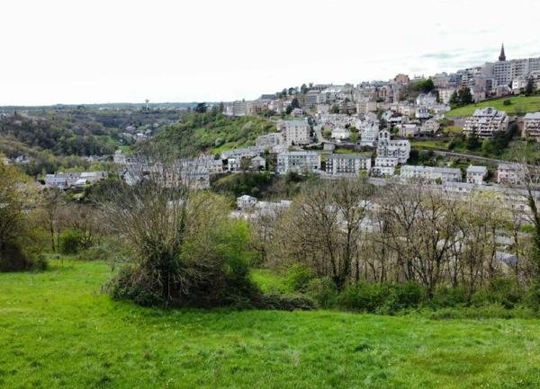 Terrain à vendre    Le Monastère