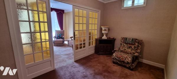 LA GUERCHE DE BGNE - Plein-Centre - Vaste maison avec terrain