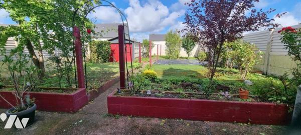 LA GUERCHE DE BGNE - Plein-Centre - Vaste maison avec terrain