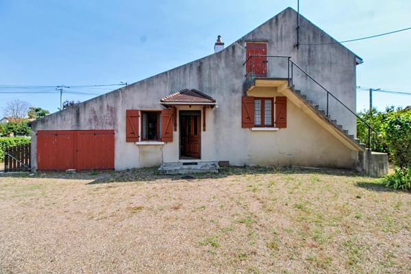 Maison avec terrain et nombreuses dépendances