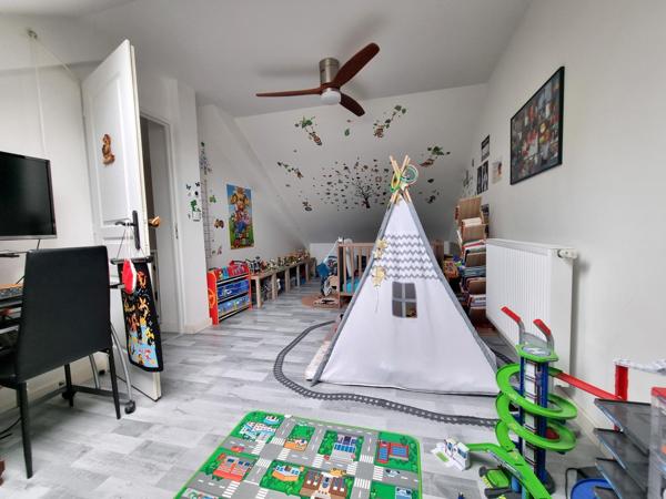 Maison familiale 110 m² 3 chambres et jardin clos