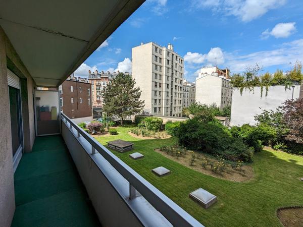 Grand studio de 30,42 m² - QUAI DE L'OISE