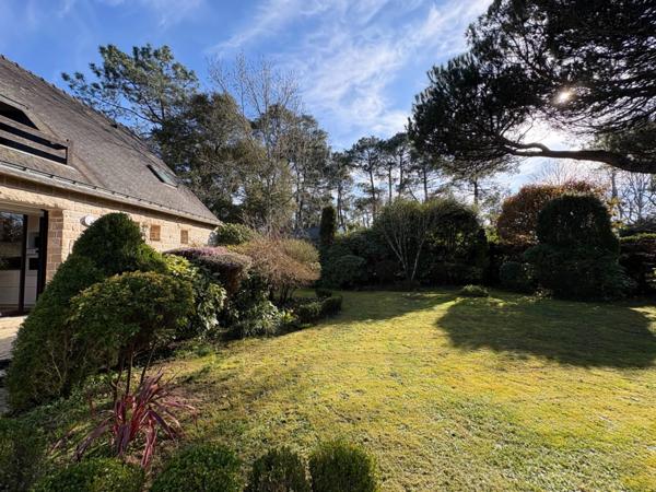 PROPRIÉTÉ AVEC PISCINE - 210 m² - PLOEMEL