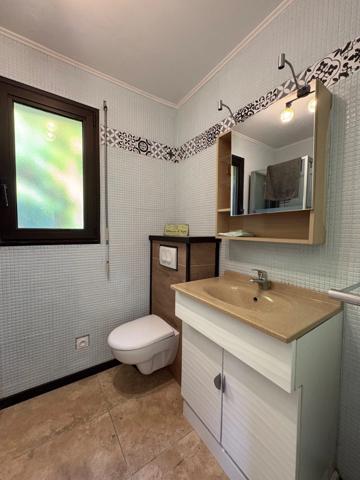 PROPRIÉTÉ AVEC PISCINE - 210 m² - PLOEMEL