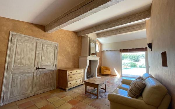 Maison à vendre    6 pièces • 195 m2 Six-Fours-les-Plages