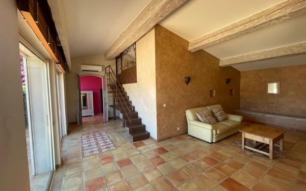 Maison à vendre    6 pièces • 195 m2 Six-Fours-les-Plages