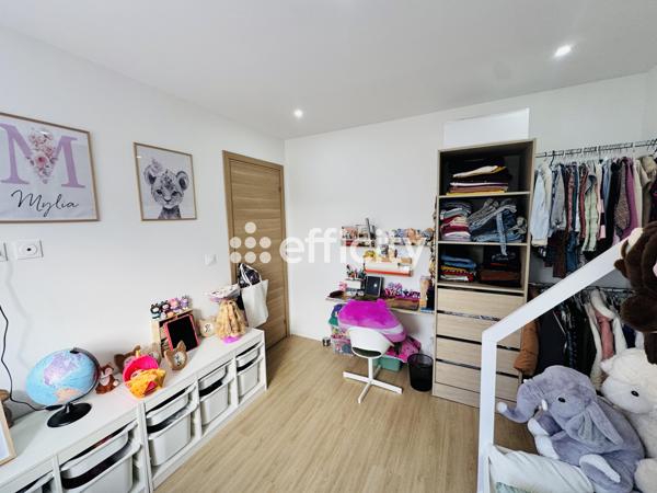 Maison 6 pièces - 104 m² Exclusivité efficity