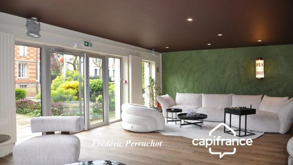 Auvergne – France. A vendre murs commerciaux emplacement 1 Bis - Local 485 m2- Centre-ville d’une métropole dynamique.