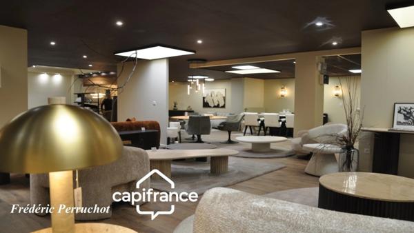 Auvergne – France. A vendre murs commerciaux emplacement 1 Bis - Local 485 m2- Centre-ville d’une métropole dynamique.