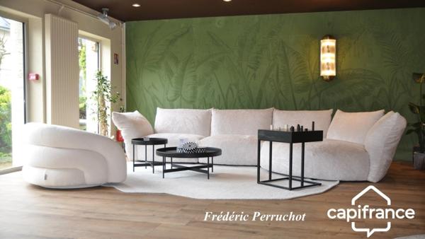 Auvergne – France. A vendre murs commerciaux emplacement 1 Bis - Local 485 m2- Centre-ville d’une métropole dynamique.