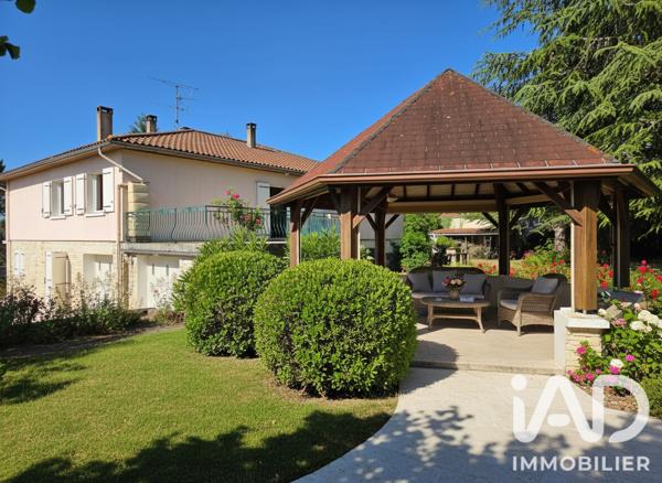 Maison à vendre 8 pièces 241 m² Mornac