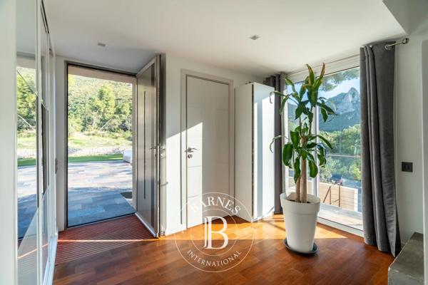 Marseille 9ème, Maison 6 Chambres -  260 m² à vendre