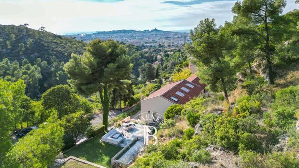 Marseille 9ème, Maison 6 Chambres -  260 m² à vendre