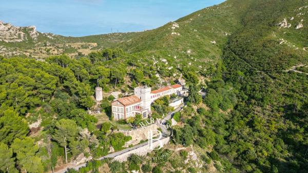 Marseille 9ème, Maison 6 Chambres -  260 m² à vendre