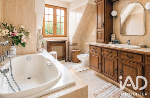 Maison à vendre 7 pièces 173 m² Lamorlaye