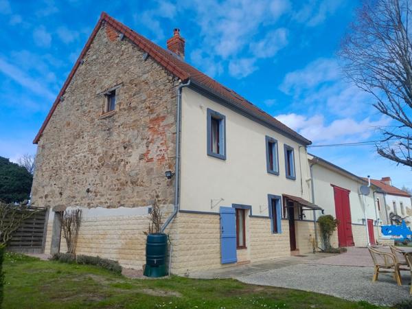 Belle maison entièrement rénovée et petite maison à rénover