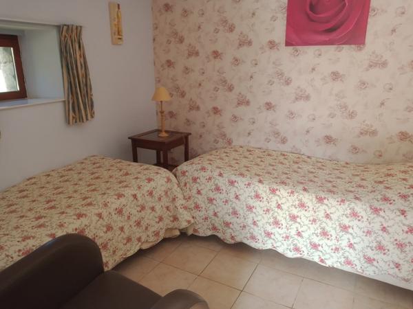 Belle maison entièrement rénovée et petite maison à rénover