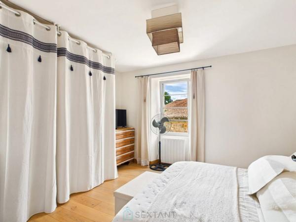 Elégant ensemble immobilier au coeur du parc naturel du Périgord vert.