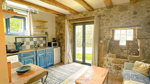 Elégant ensemble immobilier au coeur du parc naturel du Périgord vert.