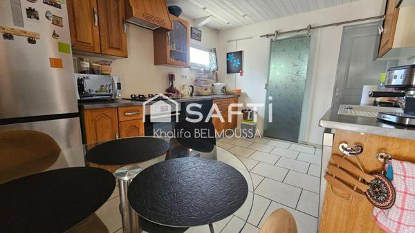 Maison rénovée avec piscine à Brison-Saint-Innocent