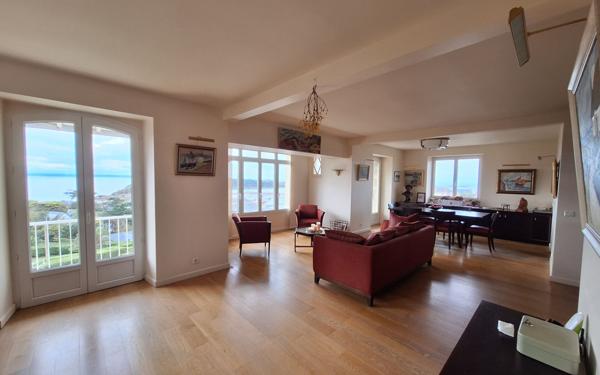 Appartement à vendre    4 pièces • 130 m2 Trébeurden