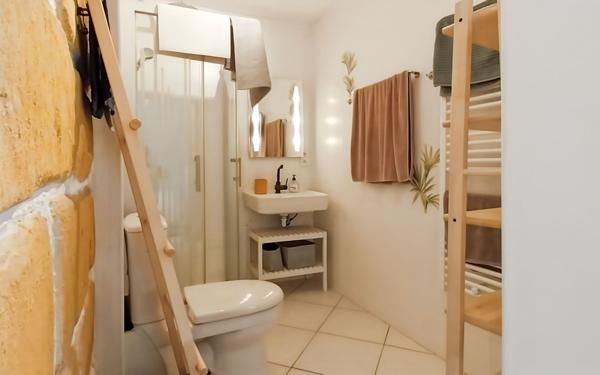 Maison à vendre    3 pièces •  Pomérols