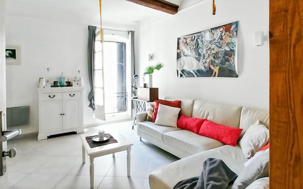 Maison à vendre    3 pièces •  Pomérols