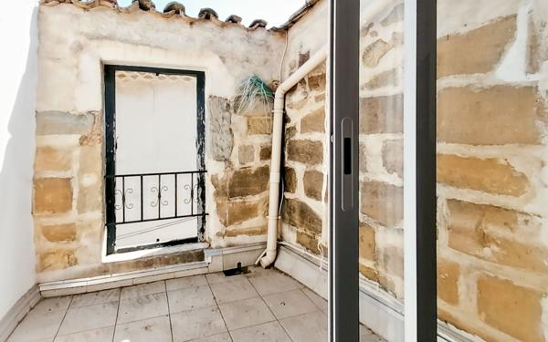 Maison à vendre    3 pièces •  Pomérols