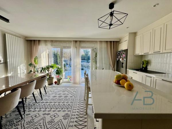 Maison mitoyenne 2 côtés Lille 130 m²