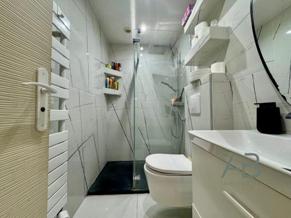 Maison mitoyenne 2 côtés Lille 130 m²