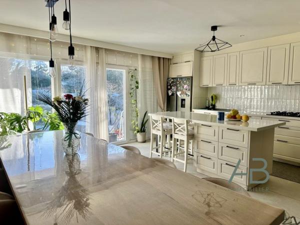 Maison mitoyenne 2 côtés Lille 130 m²