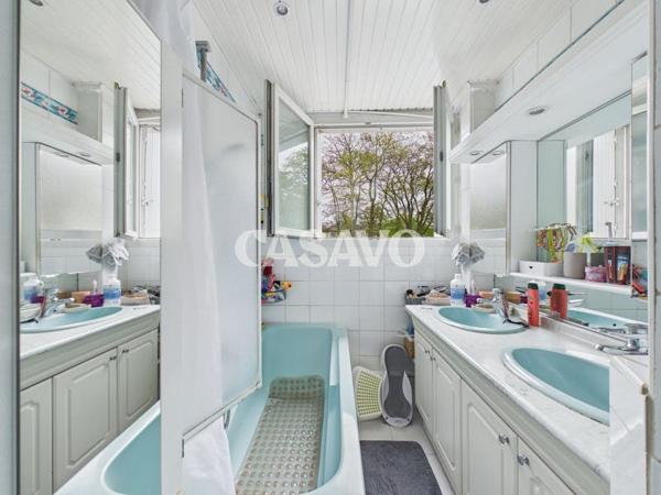 Vente Appartement 4 pièces de 80m² - 78170 La Celle-Saint-Cloud