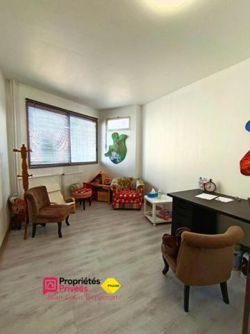 EXCLUSIVITE TOURS Rabelais - Local professionnel / bureau de 17,40 m²