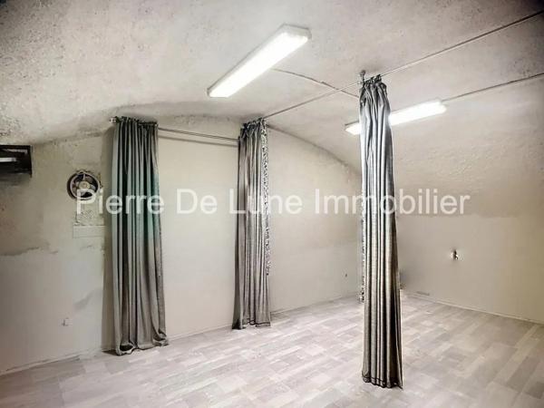 Commerce À vendre 85 m²