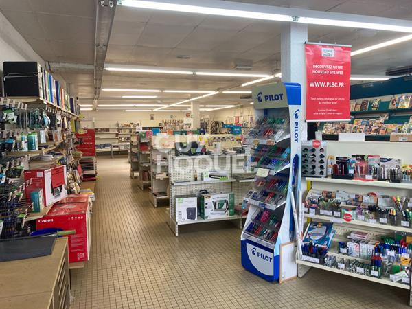 Local commercial HAGETMAU de 270 m2